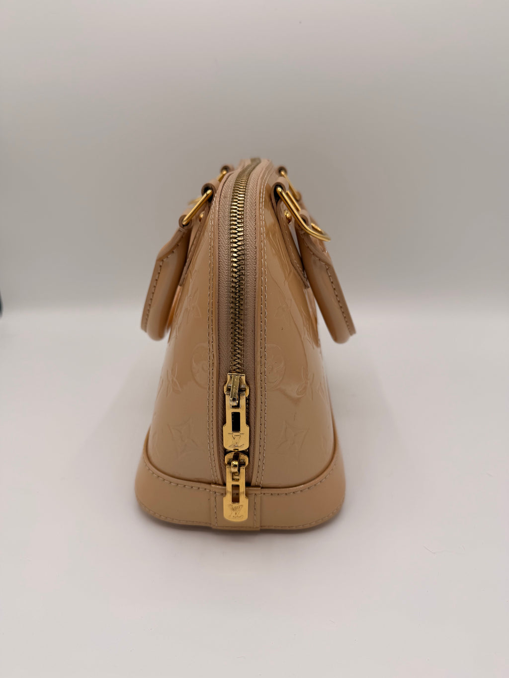Louis Vuitton Alma BB Monogram Vernis Beige