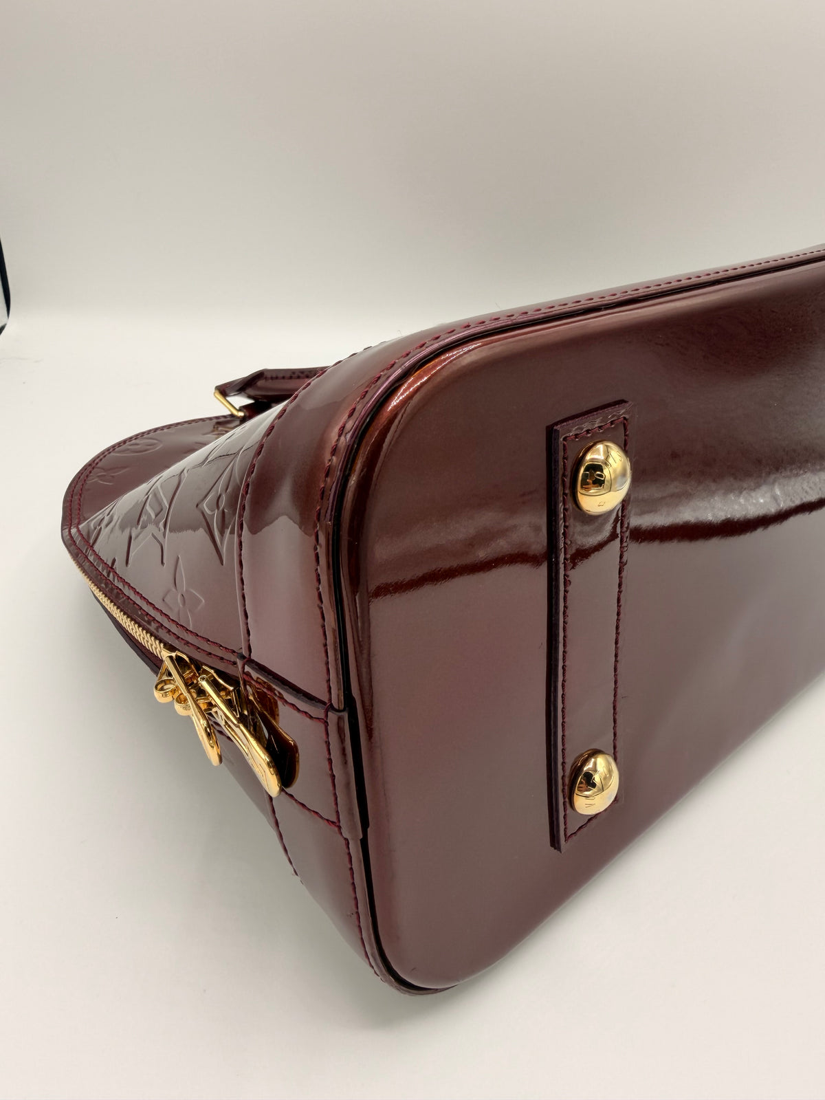 Louis Vuitton Monogram Vernis Alma [PM] in Amarante | Authenticated
