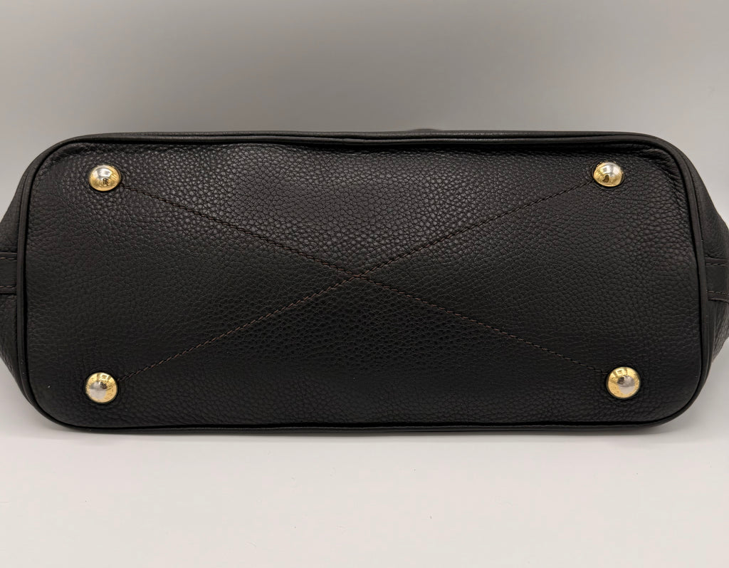 Louis Vuitton Mahina L Hobo – Black