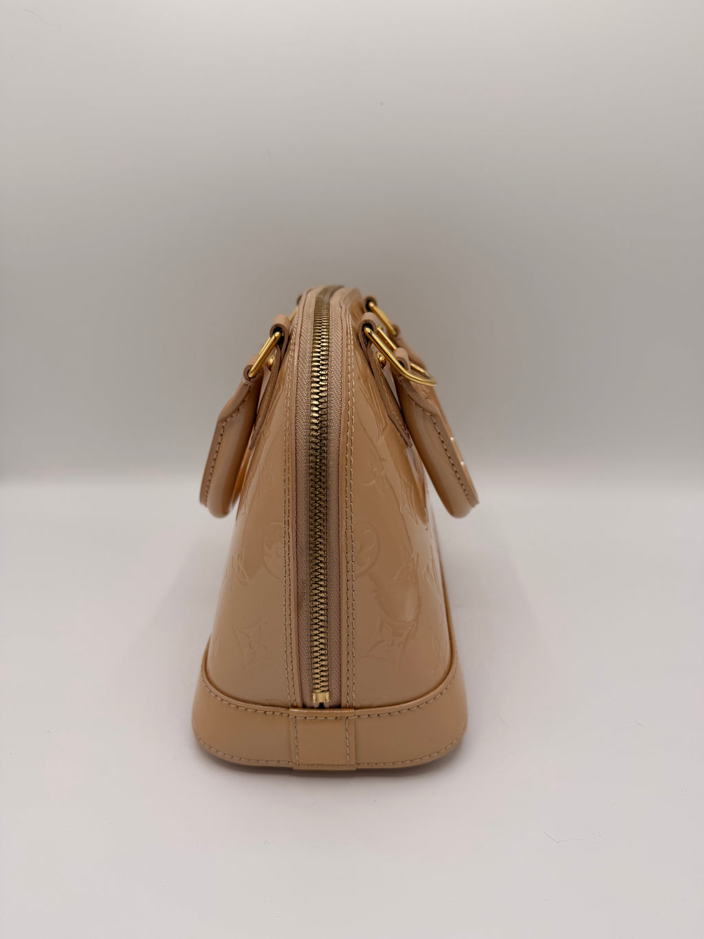 Louis Vuitton Alma BB Monogram Vernis Beige