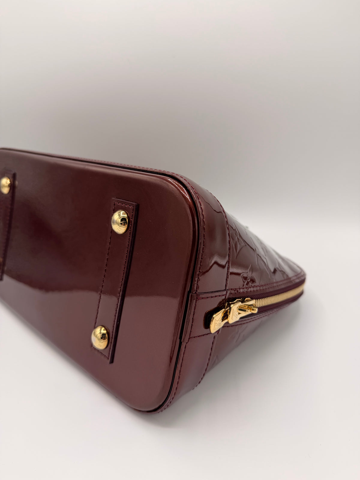Louis Vuitton Monogram Vernis Alma [PM] in Amarante | Authenticated
