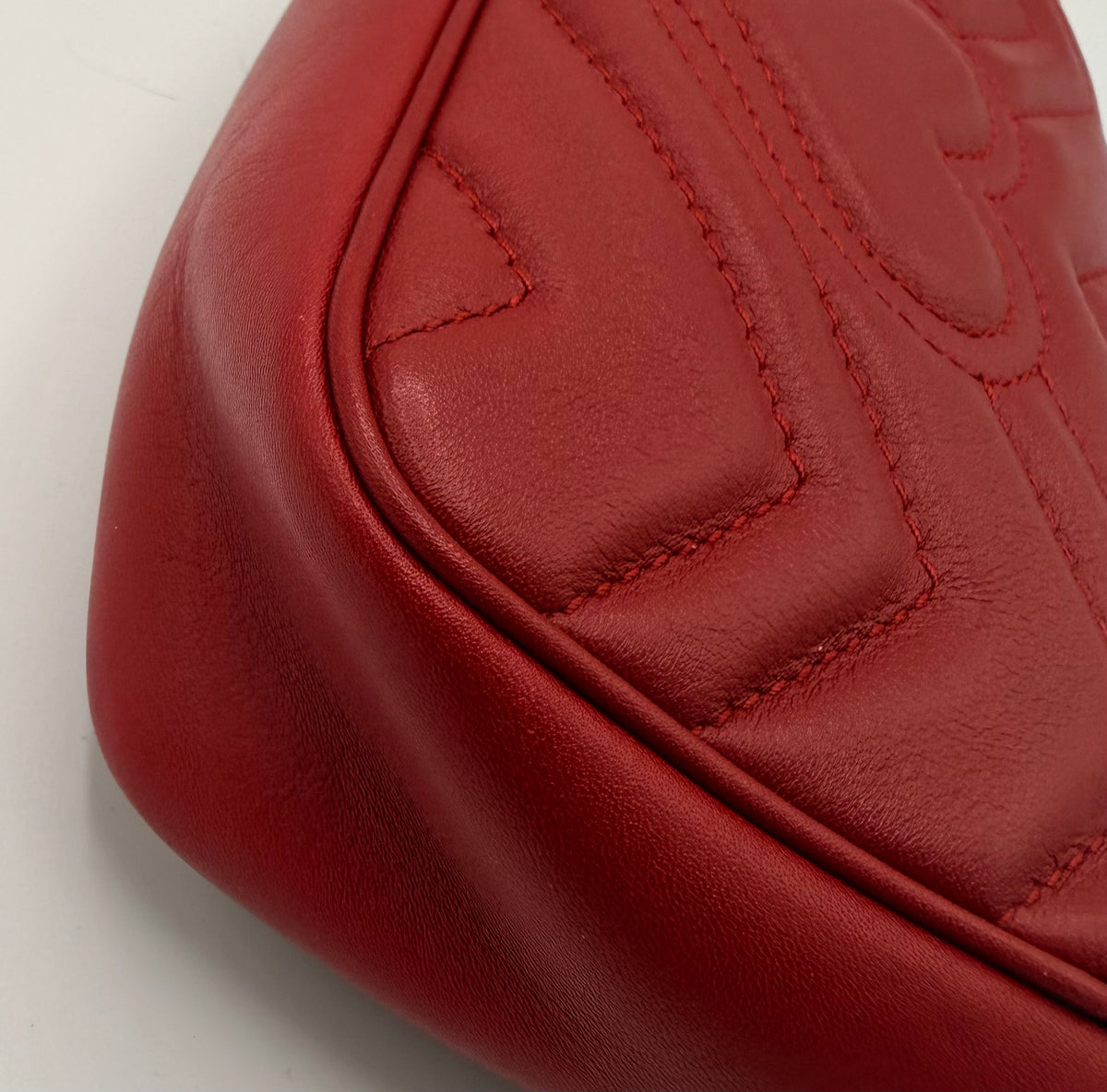 Gucci GG Marmont Super Mini Matelassé Leather Bag – Red