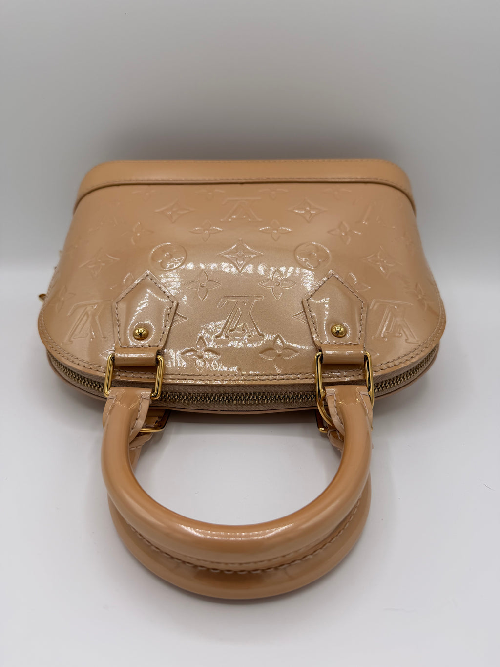 Louis Vuitton Alma BB Monogram Vernis Beige