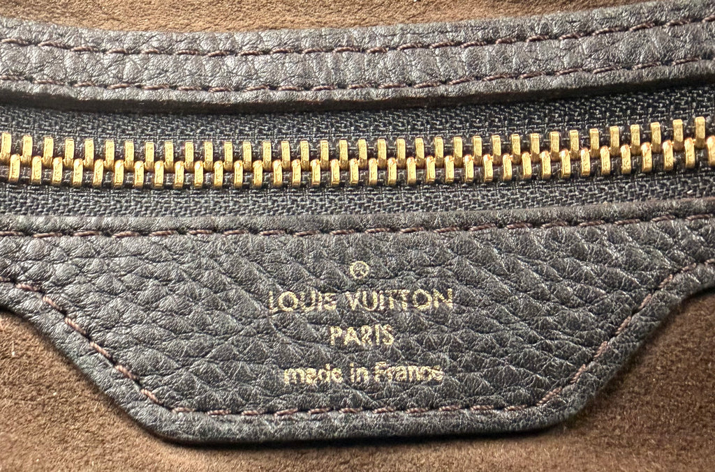 Louis Vuitton Mahina L Hobo – Black