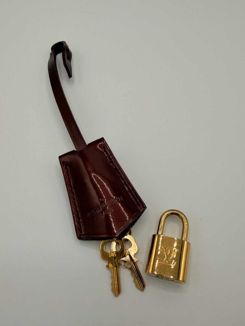 Louis Vuitton Monogram Vernis Alma [PM] in Amarante | Authenticated