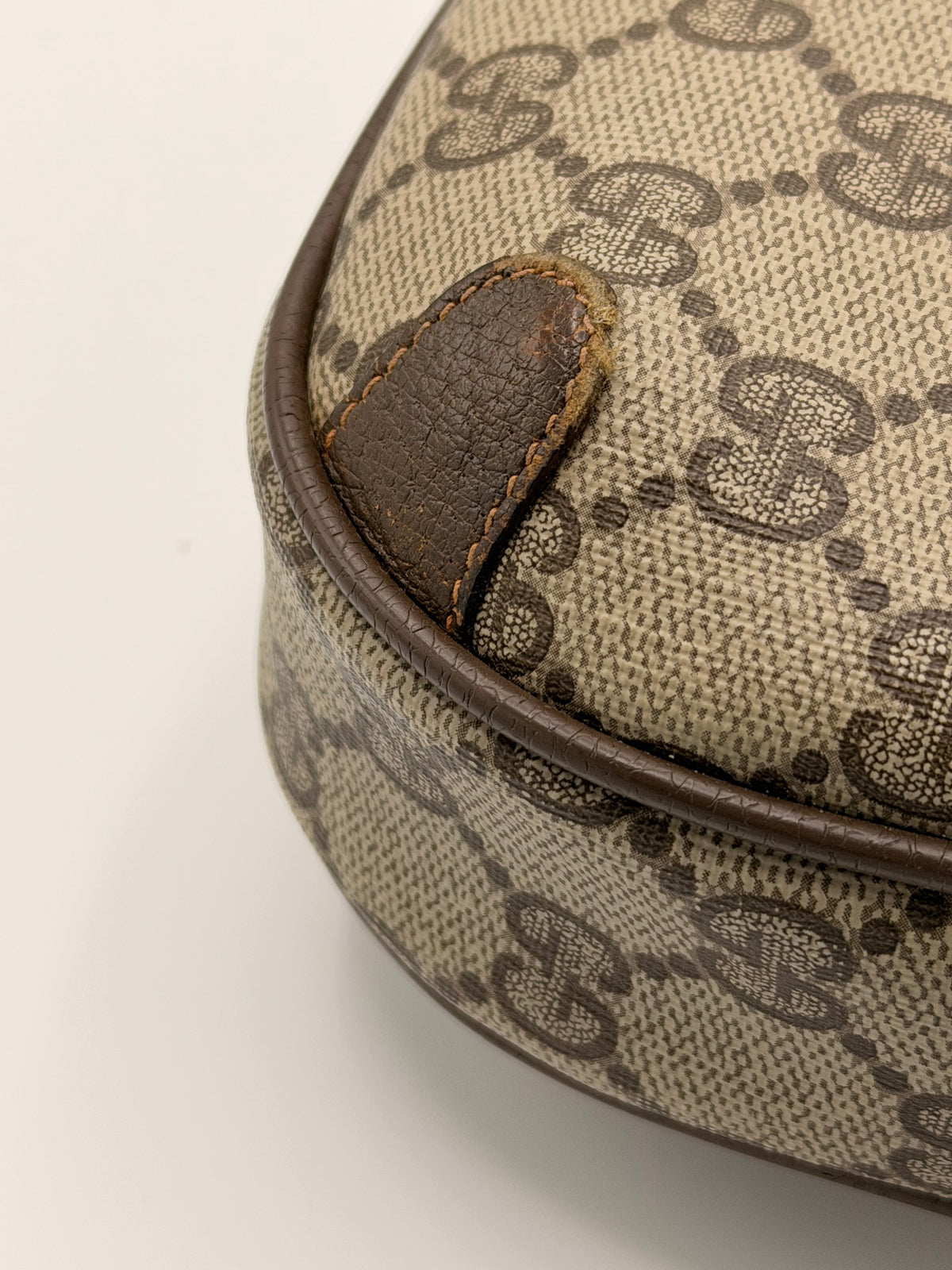 Vintage Gucci GG Supreme Sherry Line / Web Stripe Small Crossbody Bag [89.02.066]